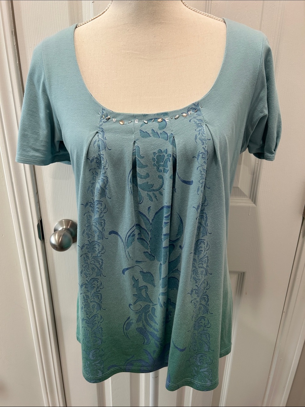Small JH Collectibles Teal Scoop Neck Floral Ombre Tunic with Beads